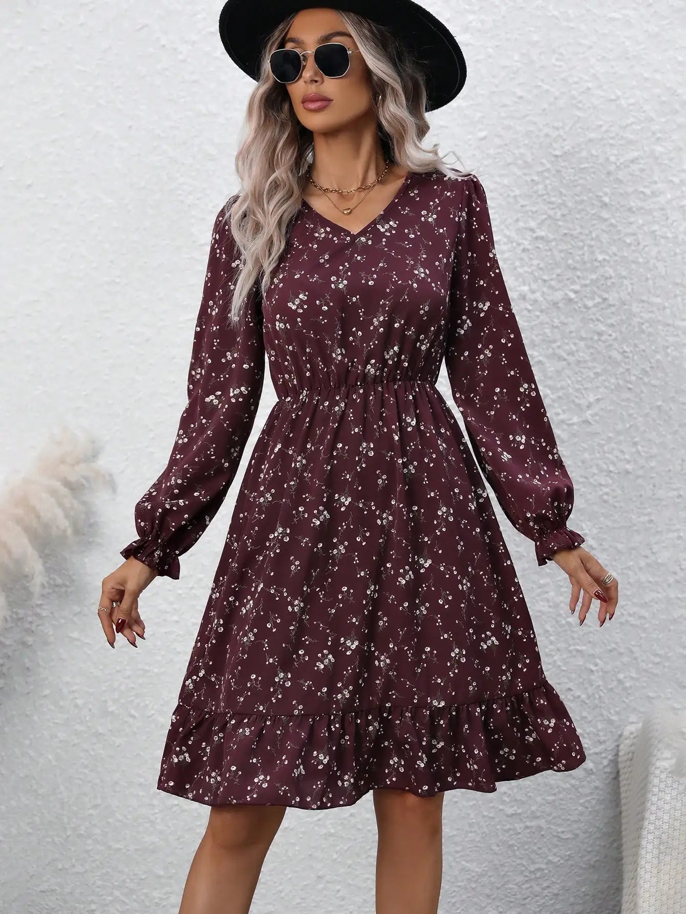 TAMBREET 2024 New Design Women's Dress Small V-neck Knee Length Dress Lace Long Sleeves Small Fresh Countryside Style