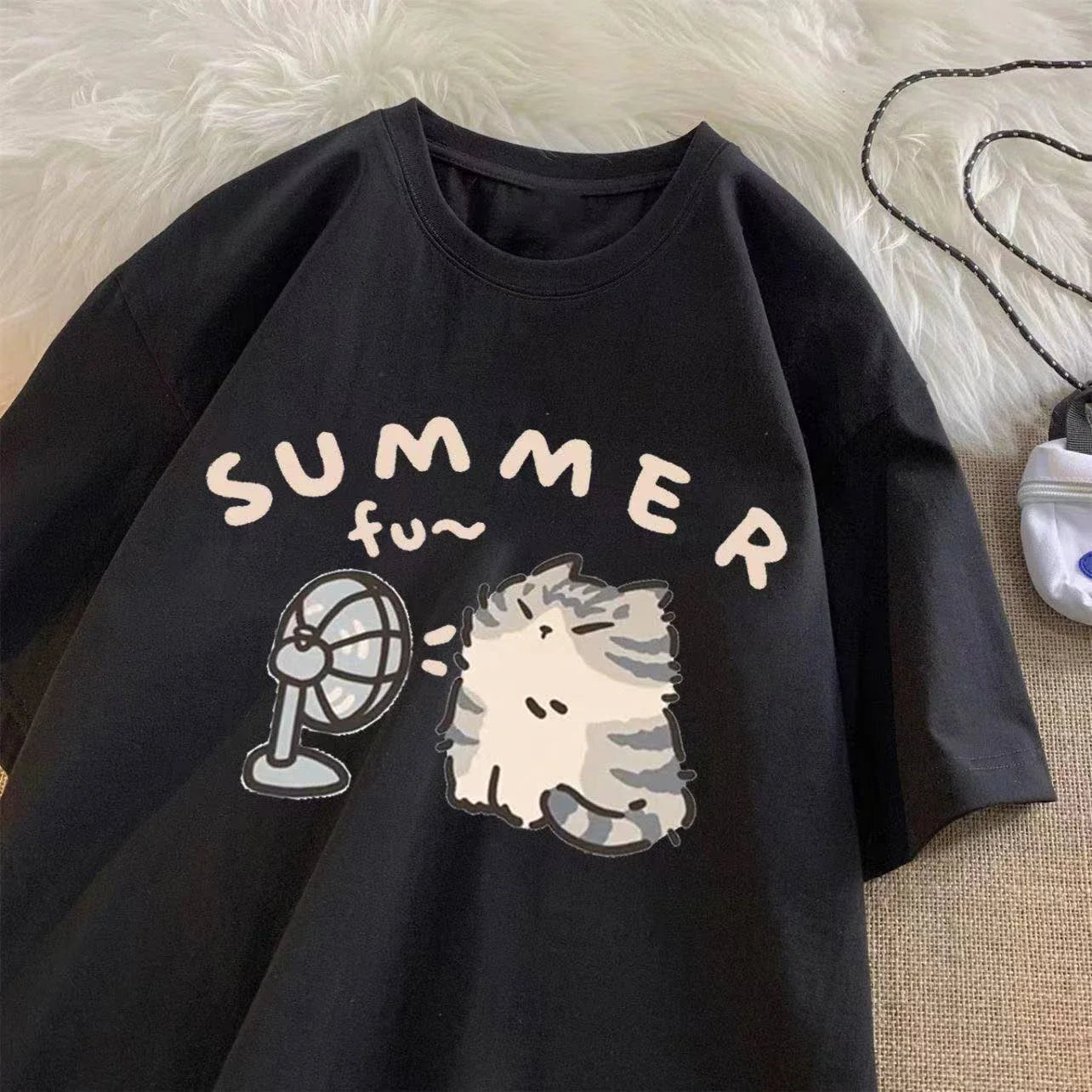 TAMBREET Korean Fashion Street Creative Blow Fan Cat Printing Cotton T-shirt for Women Men Summer Comfortable Short Sleeve Couple Clothes