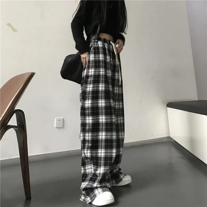 TAMBREET Oversize Women Sweatpants Fashion Black Plaid Casual Pants Baggy Elastic Waist Pockets Student Unisex Hip Hop Loose Trousers