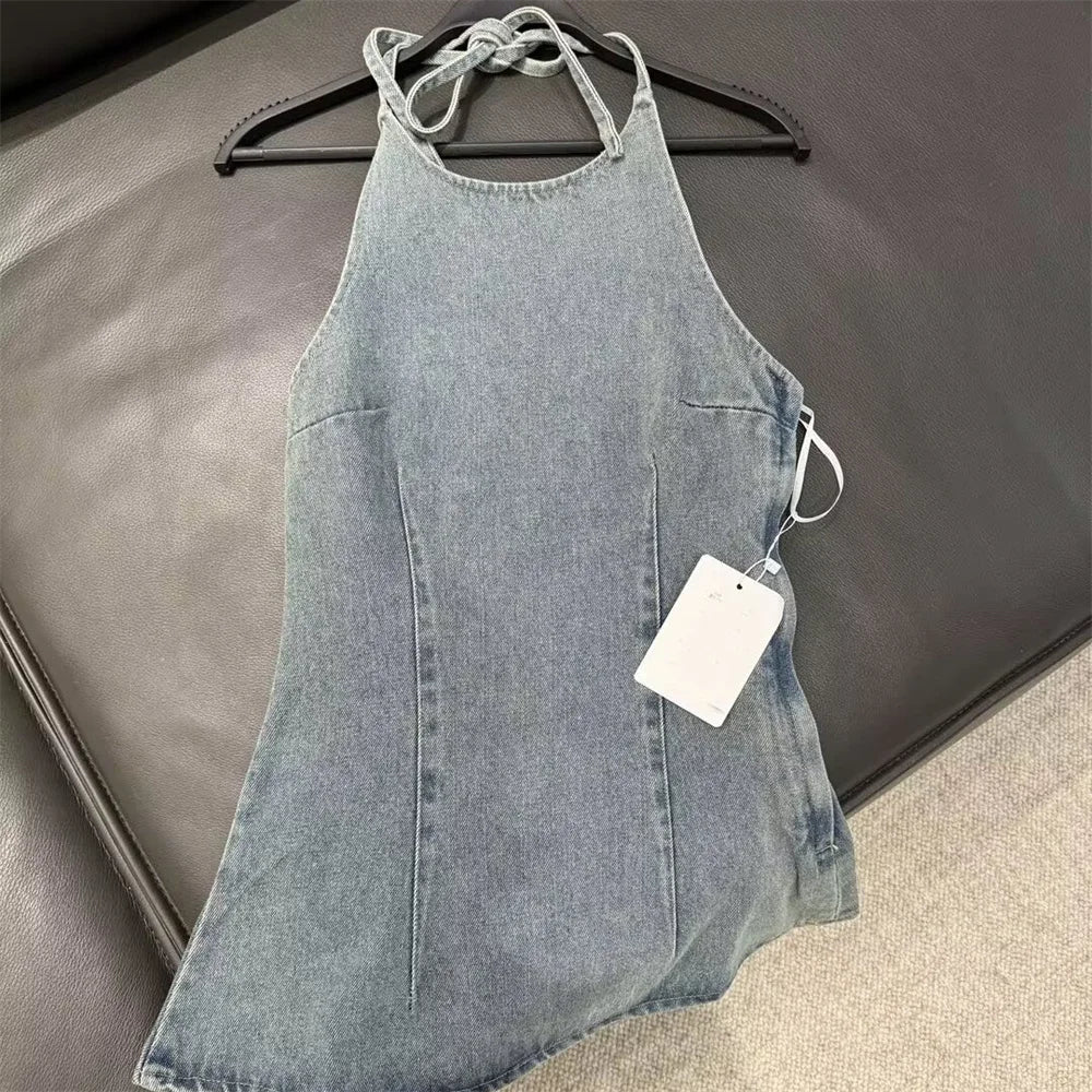 TAMBREET Zach Ailsa 2024 Spring New Product Women's Wear Temperament Slim Fit, Sexy, Open Back, Hanging Neck, Strap, Denim Top